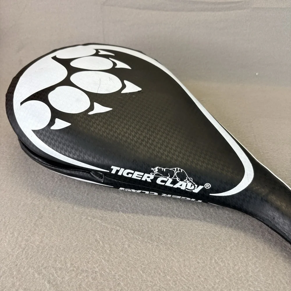 TIGER CLAW STRIKE PAD Clapper Target Karate MMA Training Kick Boxing EUC